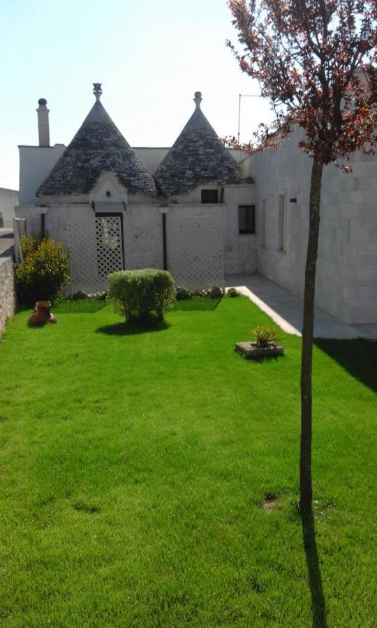 Trullo Sonia Nella Valle D'Itria Di Cisternino Villa Exterior foto